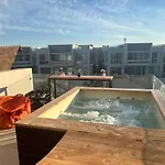 Lovely 1 Bedroom With Private Heated Jacuzzi At Sholan El Gouna